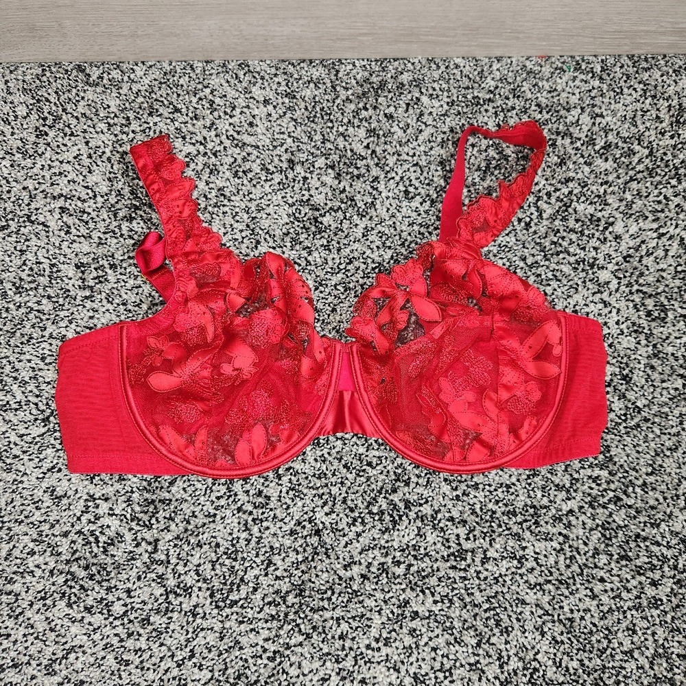 Victoria's Secret Very Sexy Unlined Demi Red Floral Lace Bra Underwire Sheer 44D